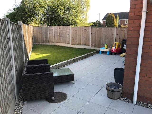 8 Harris Croft, Shrewsbury, SY4 5DU To Let